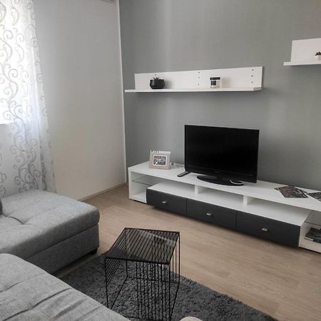 Apartment Sunce Шибеник Екстер'єр фото